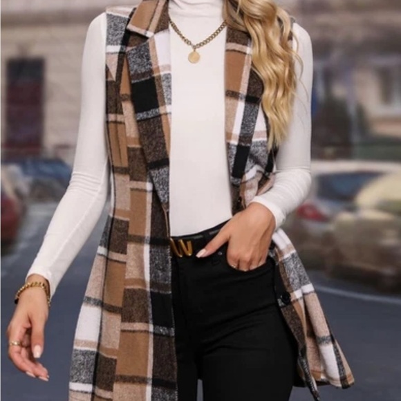 SHEIN Jackets & Blazers - SHEIN Curve 3XL Women’s Plaid Fleece Vest in Tan & Gray